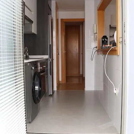 Cms Center Penthouse With Sunny Terrace & Parking