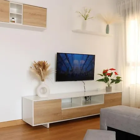 Cms Center Penthouse With Sunny Terrace & Parking Malaga